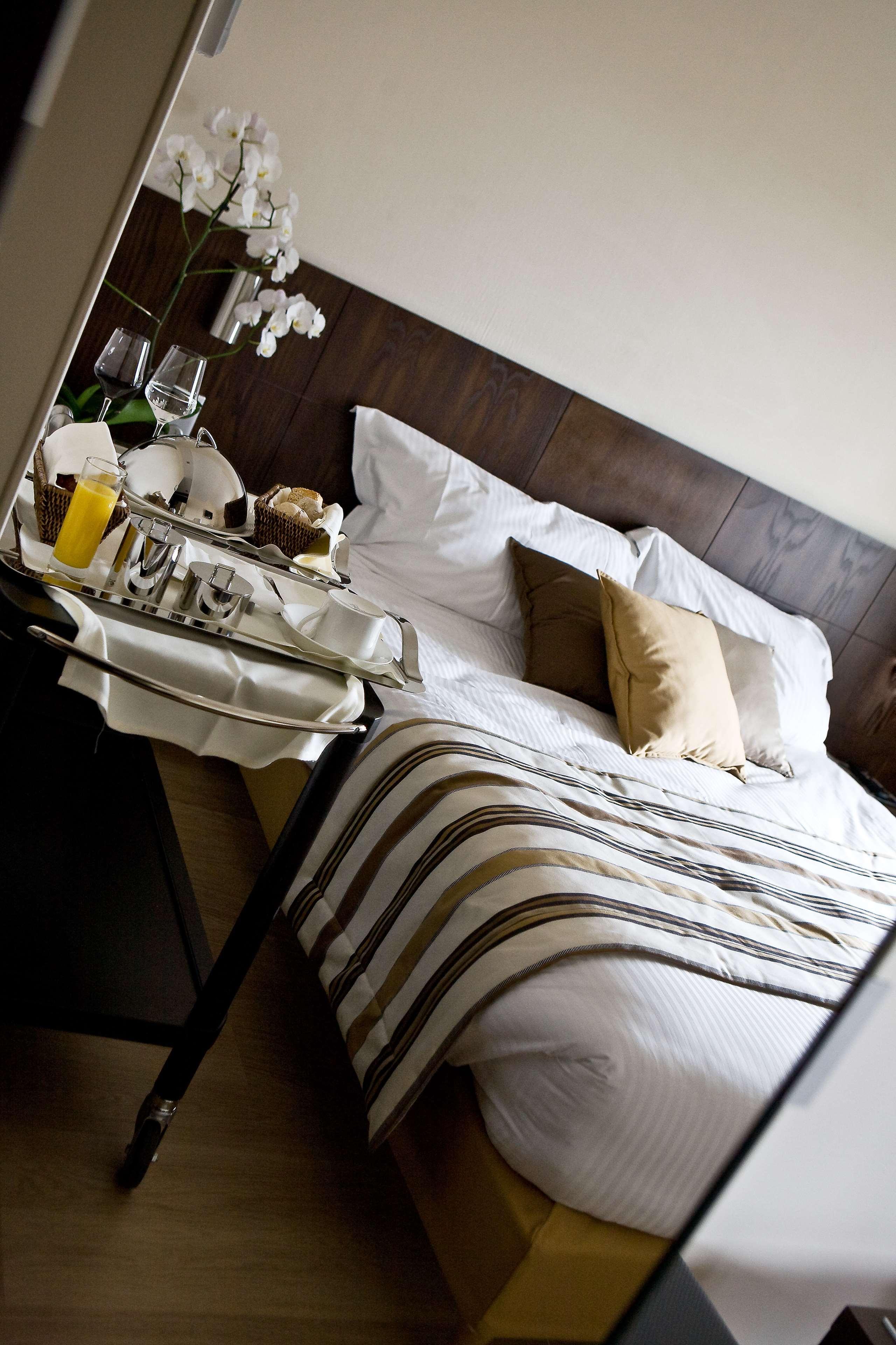 Best Western Plus Hotel Des Francs Soissons Exterior photo